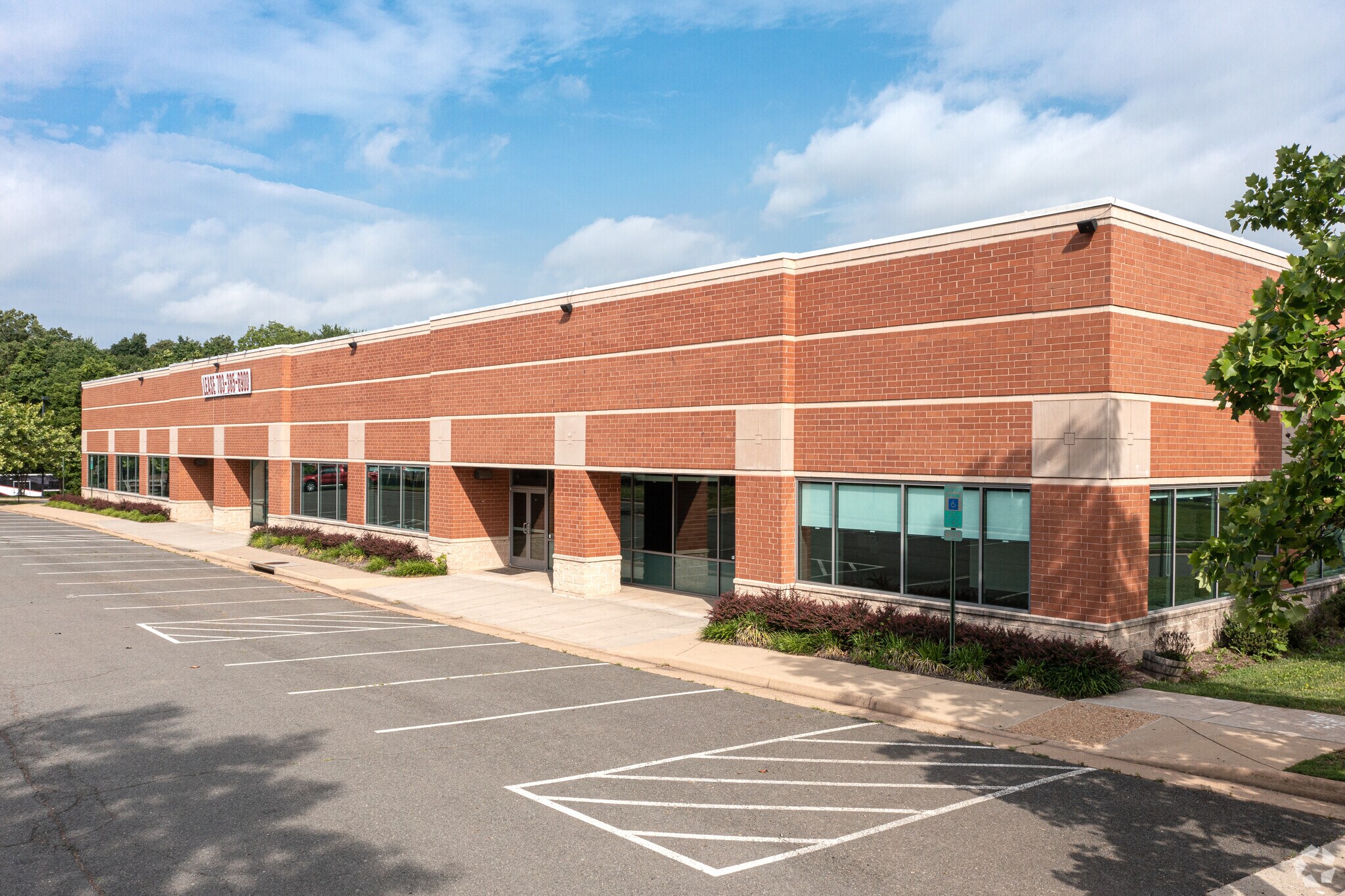 11250-11290 Balls Ford Rd, Manassas, VA à louer Photo principale– Image 1 sur 24