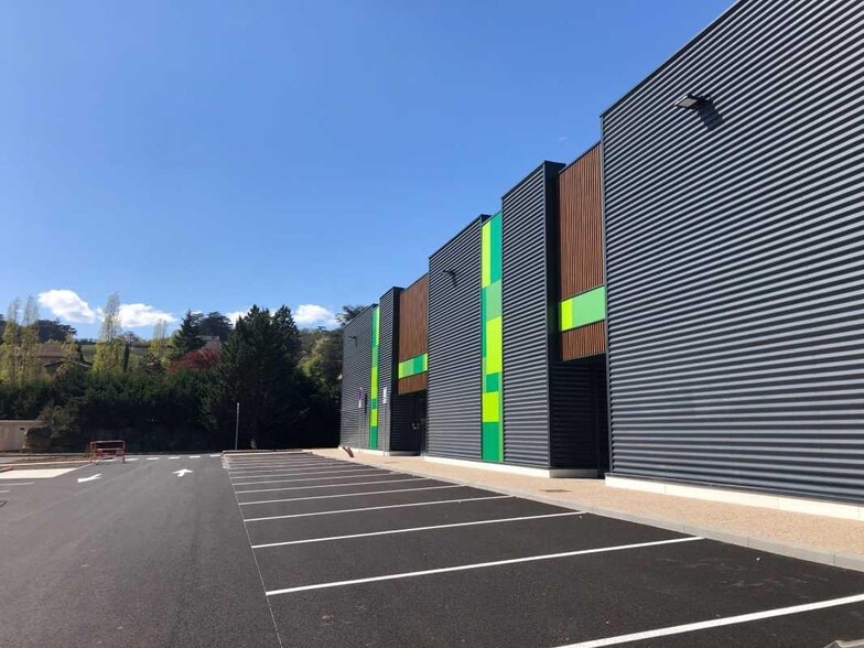 Bureau dans Anse à louer - Photo de l’immeuble – Image 2 sur 12