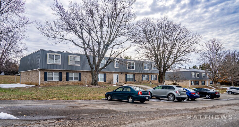 701-709 Etzler Dr, Salem, IN à vendre - Photo de l’immeuble – Image 1 sur 3