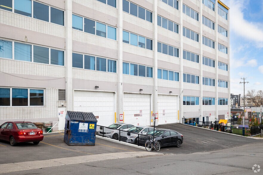 5650-5660 Rue d'Iberville, Montréal, QC à louer - Photo de l’immeuble – Image 1 sur 7