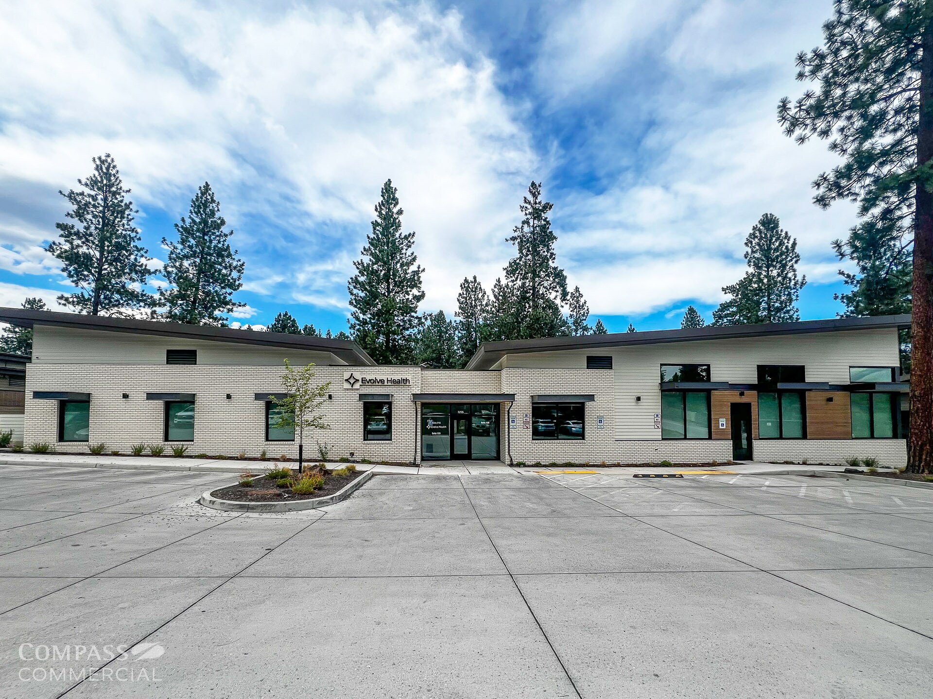 2255 NW Shevlin Park Rd, Bend, OR à louer Photo de l’immeuble– Image 1 sur 4