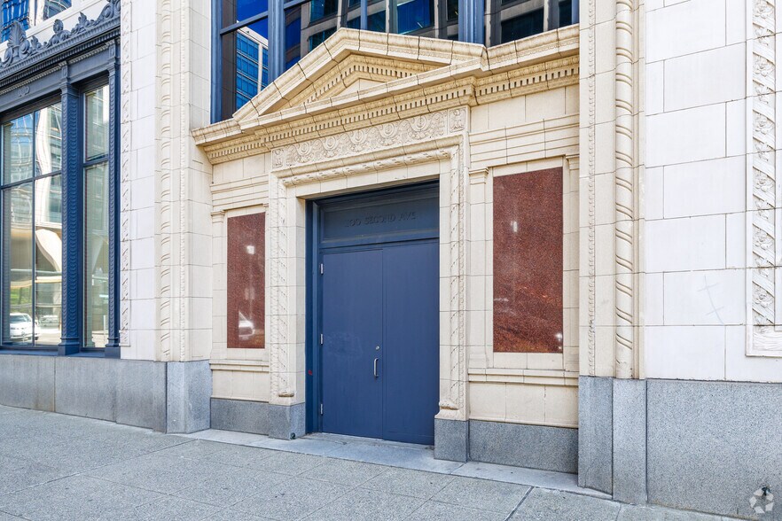 1100 2nd Ave, Seattle, WA à louer - Photo de l’immeuble – Image 3 sur 5
