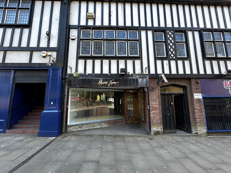 1-11 Caer St, Swansea à louer - Photo de l’immeuble – Image 2 sur 2