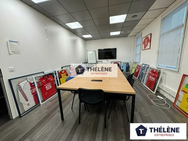 Plus de détails pour Bureau à louer