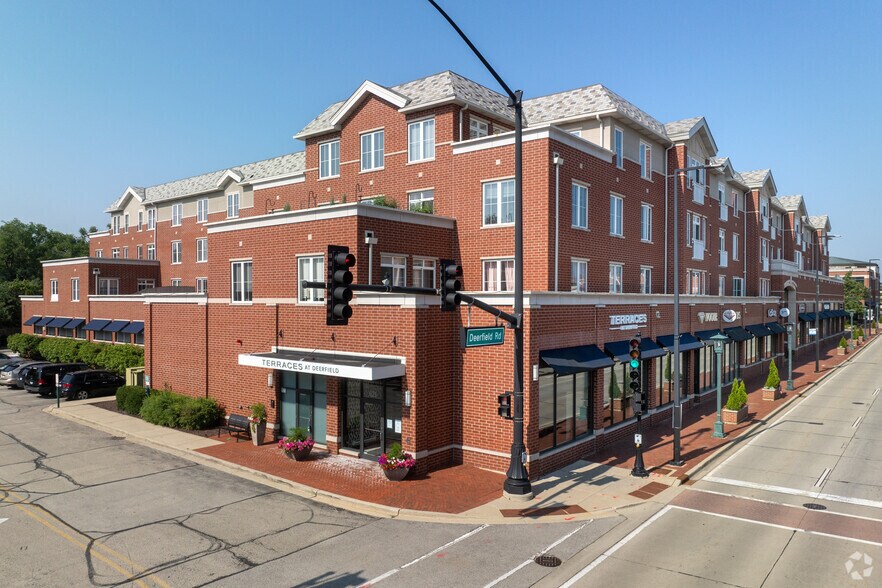 625 Deerfield Rd, Deerfield, IL à louer - Photo principale – Image 1 sur 35