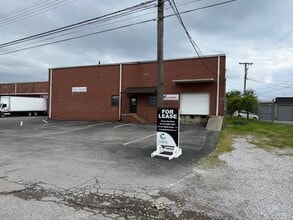 619-621 Norris Ave, Nashville, TN à louer Photo de l’immeuble– Image 1 sur 6