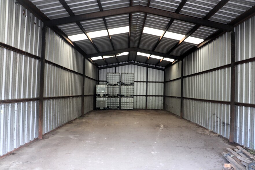 86 FM 770, Liberty, TX à vendre - Photo intérieure – Image 2 sur 15