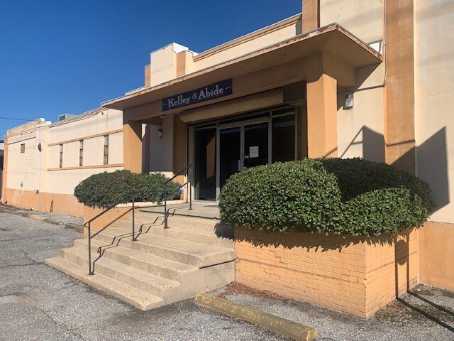 4401 Euphrosine St, New Orleans, LA à louer - Photo de l’immeuble – Image 3 sur 11