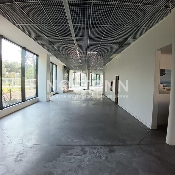 Local d'activités dans Plougoumelen à vendre - Photo intérieure – Image 2 sur 4