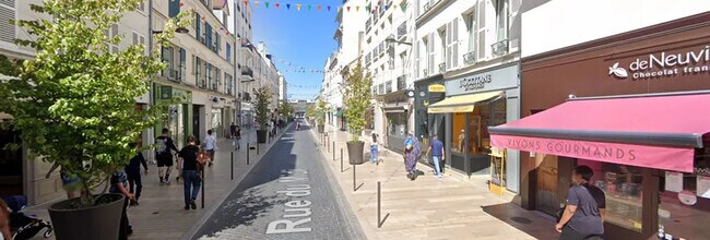 Plus de détails pour Local commercial à louer