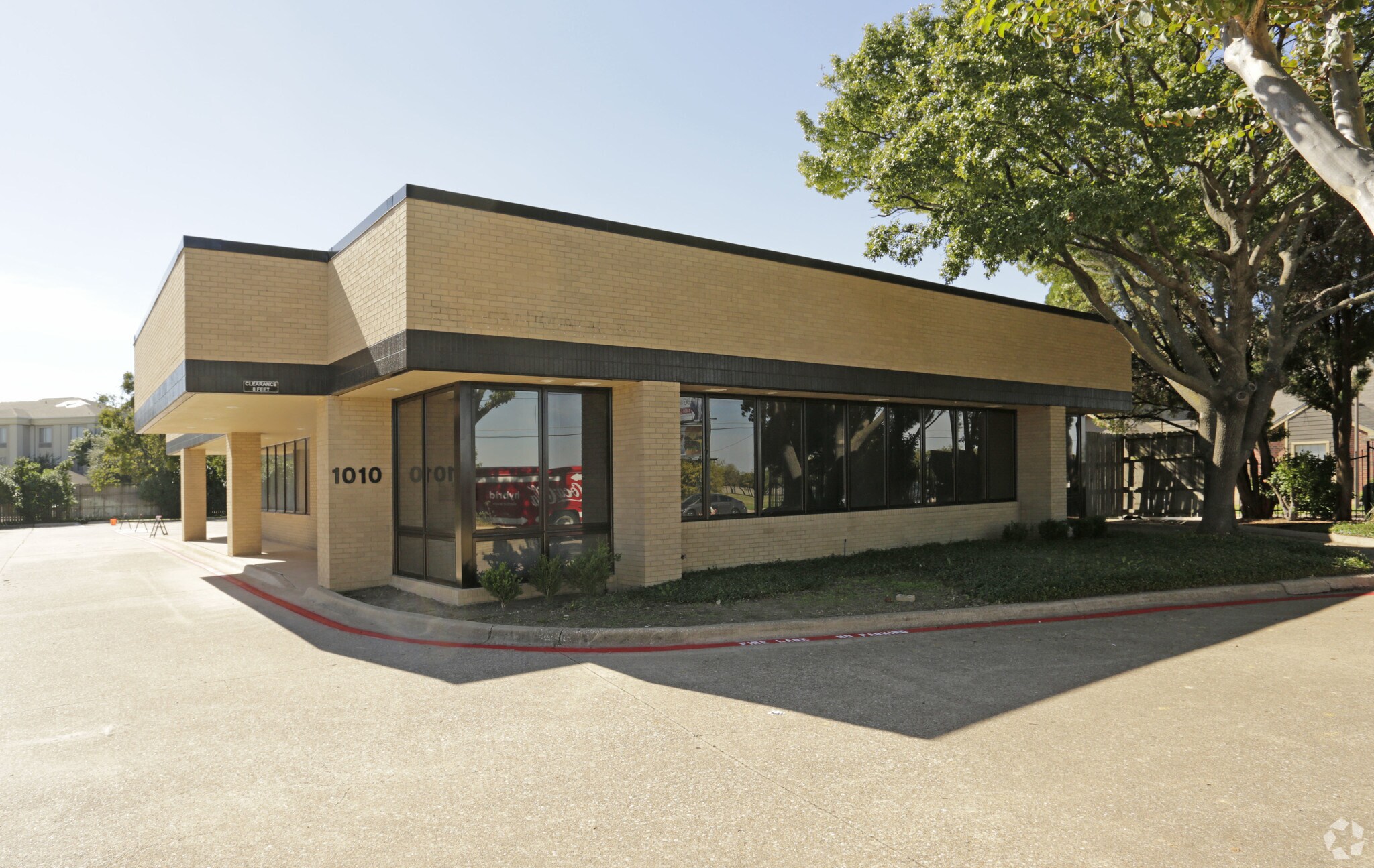 1010 E Wheatland Rd, Duncanville, TX à louer Photo principale– Image 1 sur 11