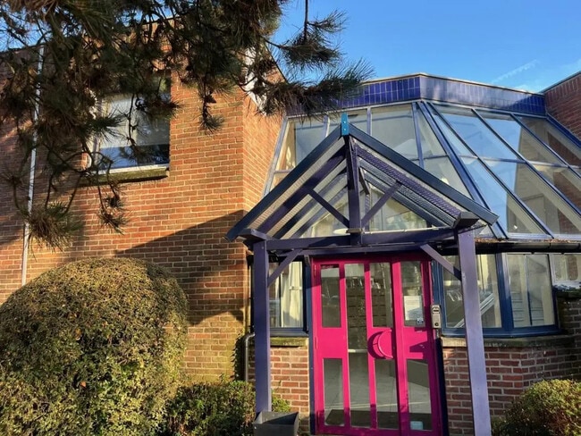 Plus de détails pour Bureau à louer