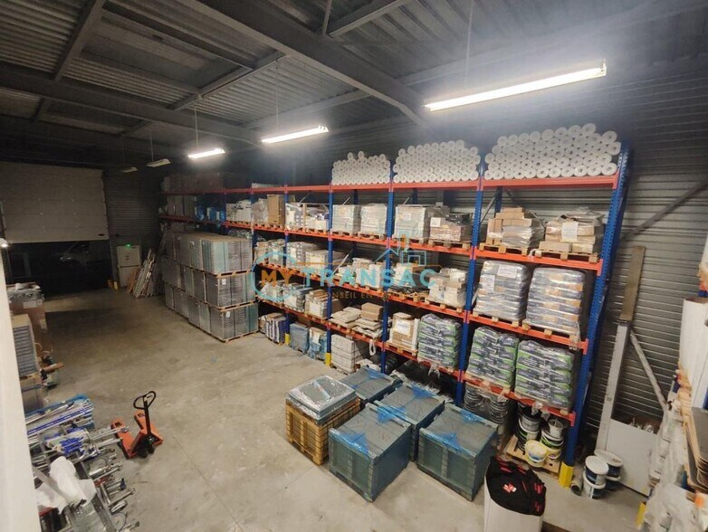 Industriel/Logistique dans Savigny-le-Temple à vendre - Photo intérieure – Image 3 sur 27