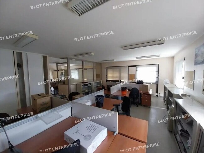 Plus de détails pour Bureau à vendre