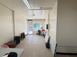 351 Tompkins Ave, Brooklyn, NY à louer Photo intérieure– Image 1 sur 4