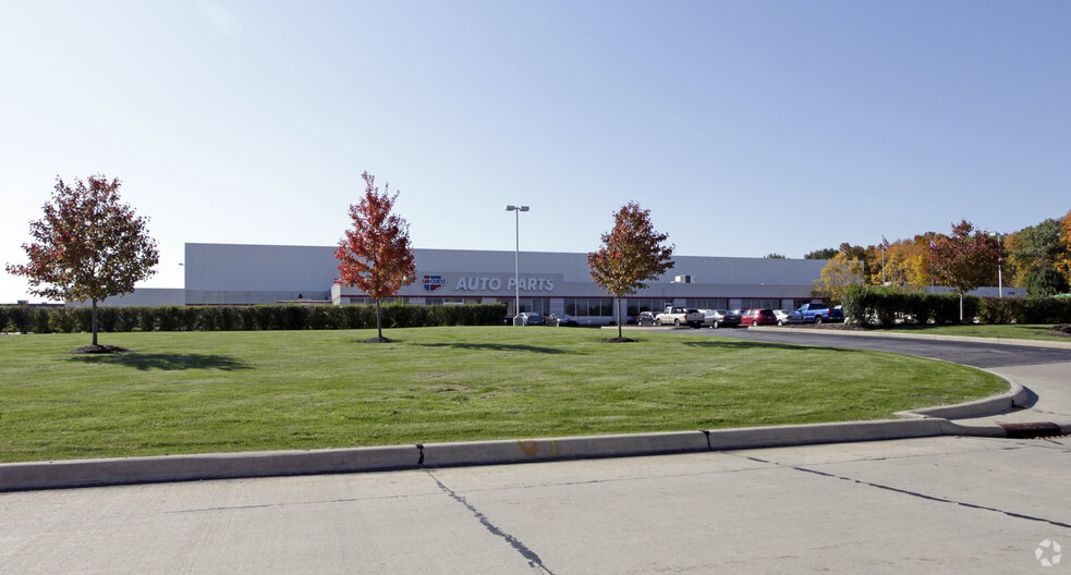 2830 Carquest Dr, Brunswick, OH à louer - Photo de l’immeuble – Image 2 sur 2