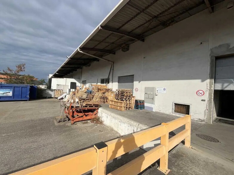 17 Avenue De L'Industrie, Corbas à vendre - Photo de l’immeuble – Image 1 sur 8