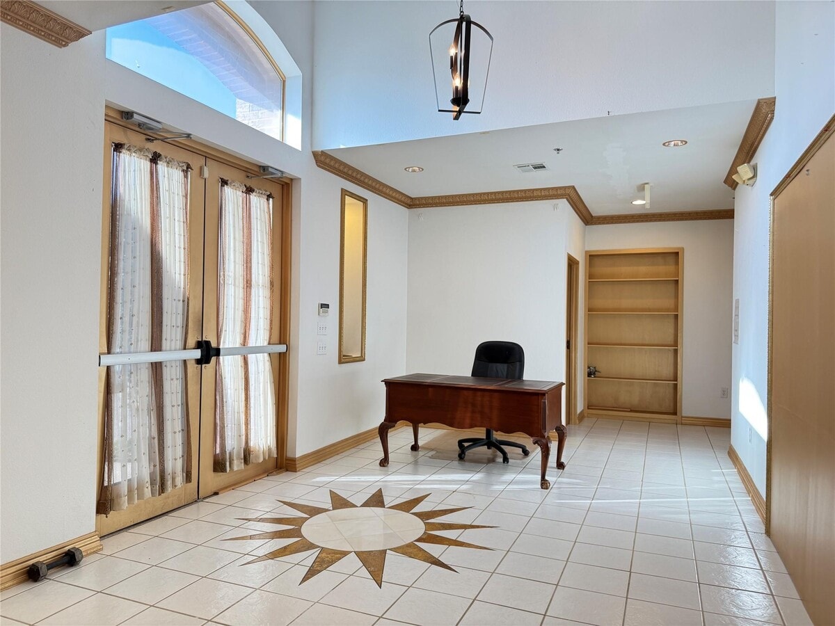 5208 Village Creek Dr, Plano, TX 75093 - Lot 103 - - Photo intérieure - Image 2 of 25