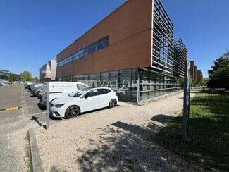 Plus de détails pour 117 Allée Des Parcs, Saint-Priest - Local d'activités à louer
