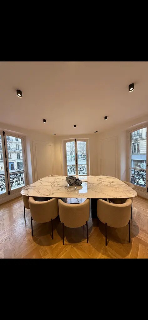 Bureau dans Paris à vendre Photo de l’immeuble– Image 1 sur 2