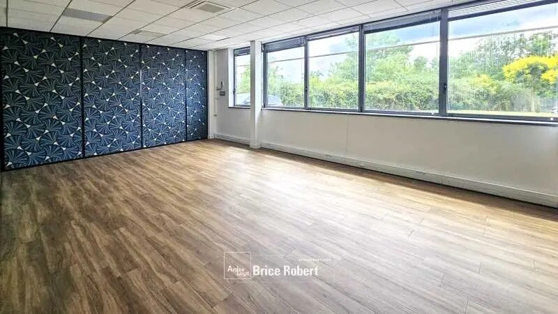 Bureau dans Dardilly à louer - Photo de l’immeuble – Image 3 sur 9