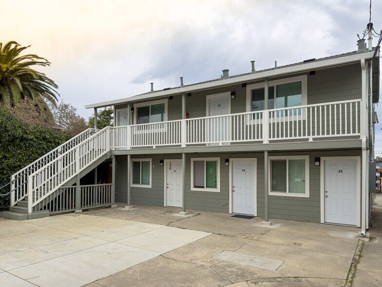21661 E Cliff Dr, Santa Cruz, CA à vendre - Photo de l’immeuble – Image 3 sur 18