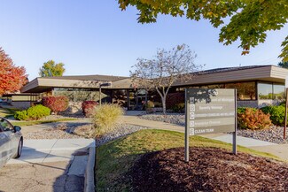 Plus de détails pour 526 S Creyts Rd, Lansing, MI - Bureau à louer