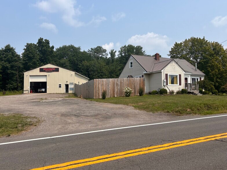 2800 NY-49, West Monroe, NY à louer - Photo de l’immeuble – Image 2 sur 85