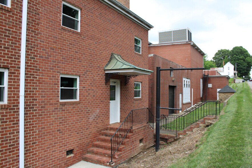 8115 Franklin St, Mount Pleasant, NC à louer - Photo principale – Image 1 sur 11