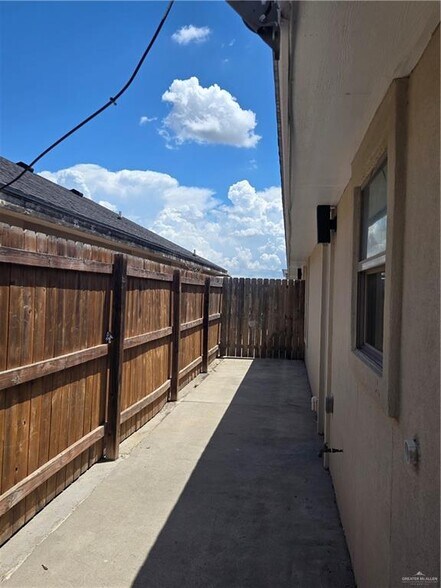 4718 N Ebony St, Pharr, TX à vendre - Photo de l’immeuble – Image 3 sur 4