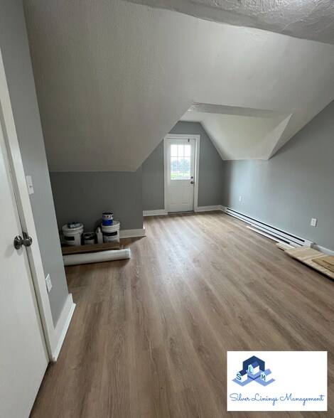 34 Marshall St, Putnam, CT à vendre - Photo de l’immeuble – Image 3 sur 14