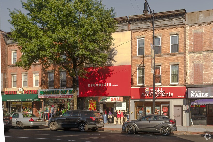 991 Flatbush Ave, Brooklyn, NY à louer - Photo de l’immeuble – Image 2 sur 3