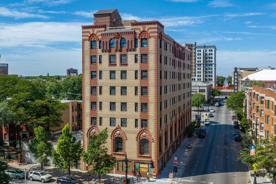 1047 W Lawrence Ave, Chicago, IL à louer - Photo de l’immeuble – Image 2 sur 48
