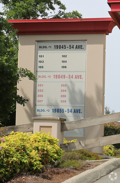 19055 54 Ave, Surrey, BC à vendre - Photo de l’immeuble – Image 2 sur 7