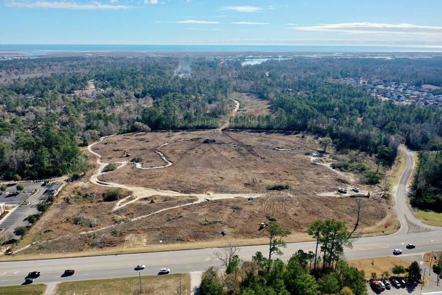 Us-17 N, Hampstead, NC à louer - Photo de la construction – Image 2 sur 2