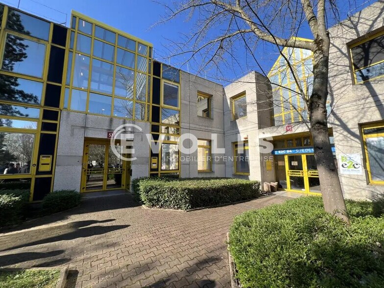 57 Rue Auguste Perret, Créteil à louer - Photo de l’immeuble – Image 1 sur 10