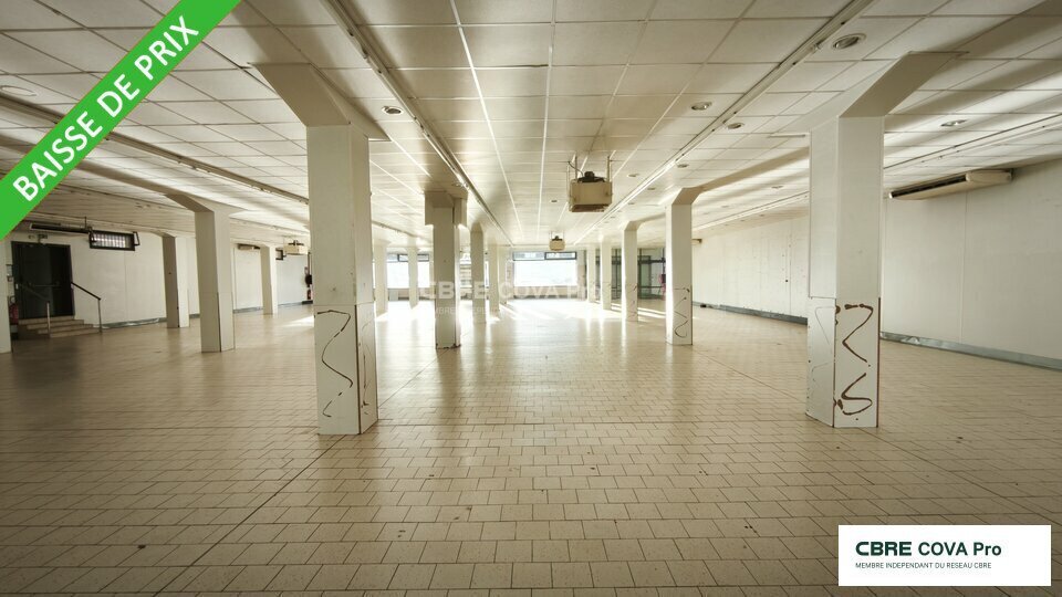 Local commercial dans Besançon à louer Photo intérieure– Image 1 sur 11