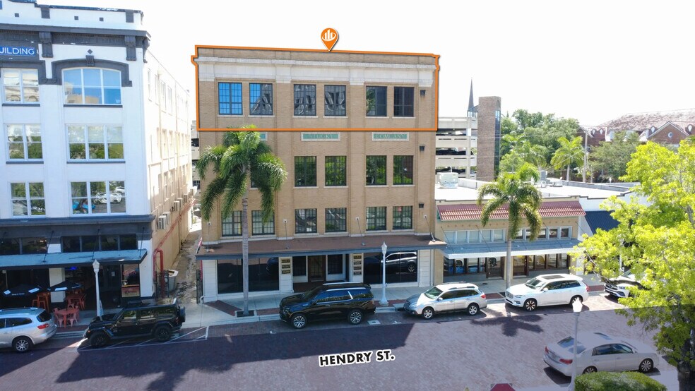 1625 Hendry St, Fort Myers, FL à louer - Photo de l’immeuble – Image 2 sur 5