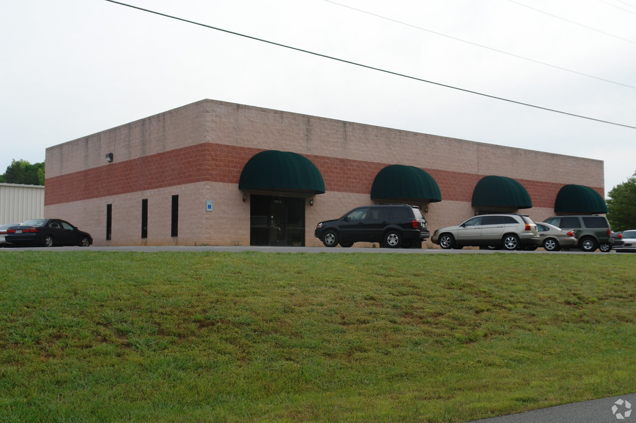 7491 Hagens Hollow Dr, Denver, NC à louer Photo principale– Image 1 sur 7