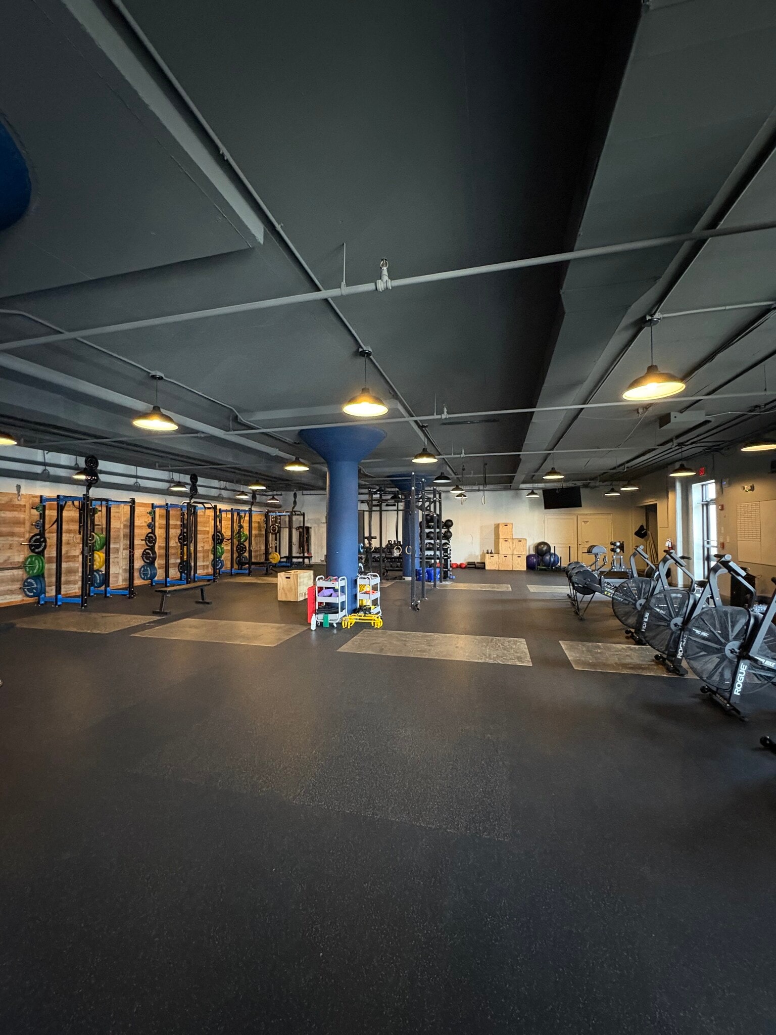 2411 E Franklin St, Richmond, VA à louer Photo intérieure– Image 1 sur 1