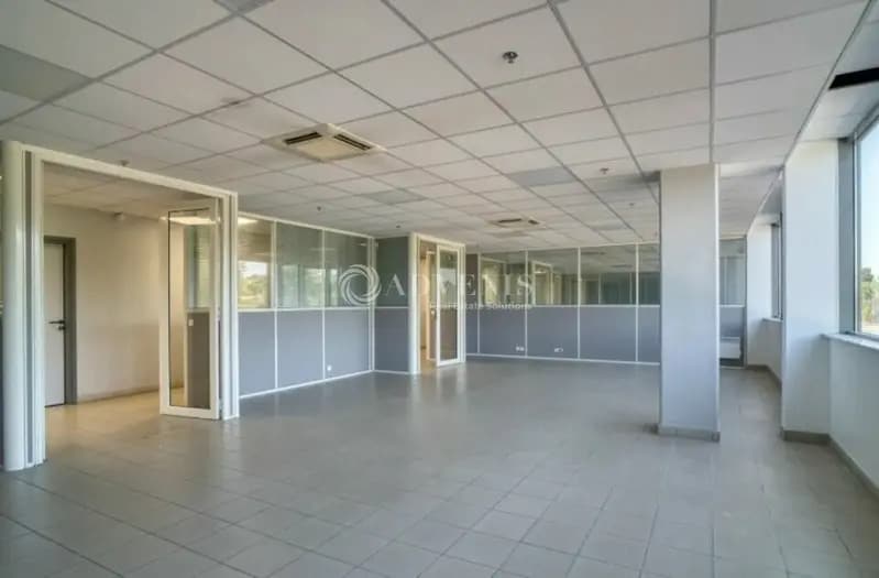 20-26 Avenue Avenue Ampère, Gretz-Armainvilliers à louer - Photo intérieure – Image 3 sur 5