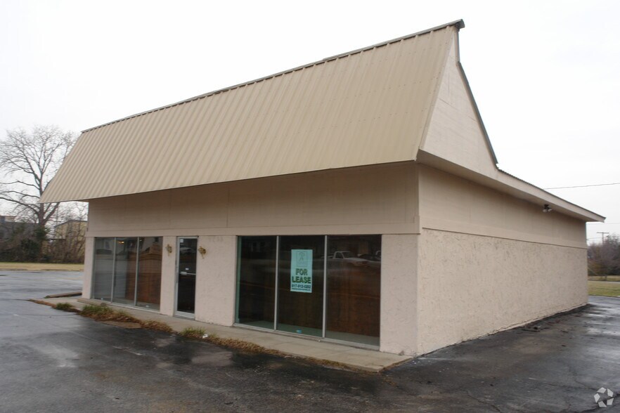 7255 Glenview Dr, Richland Hills, TX à vendre - Photo de l’immeuble – Image 3 sur 3