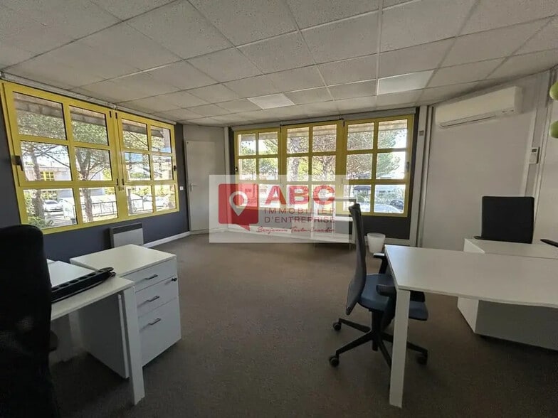 Bureau dans Montpellier à louer - Photo de l’immeuble – Image 3 sur 11