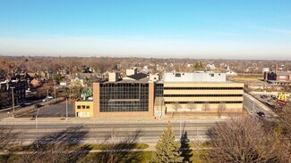 Plus de détails pour 8701-8735 E Jefferson Ave, Detroit, MI - Bureau à vendre