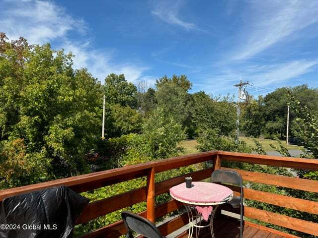 85 Montcalm St, Ticonderoga, NY à vendre - Photo de l’immeuble – Image 2 sur 21