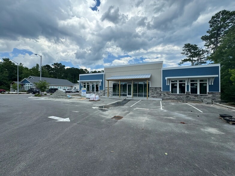 13094 NC Hwy 50, Hampstead, NC à louer - Photo de l’immeuble – Image 2 sur 2