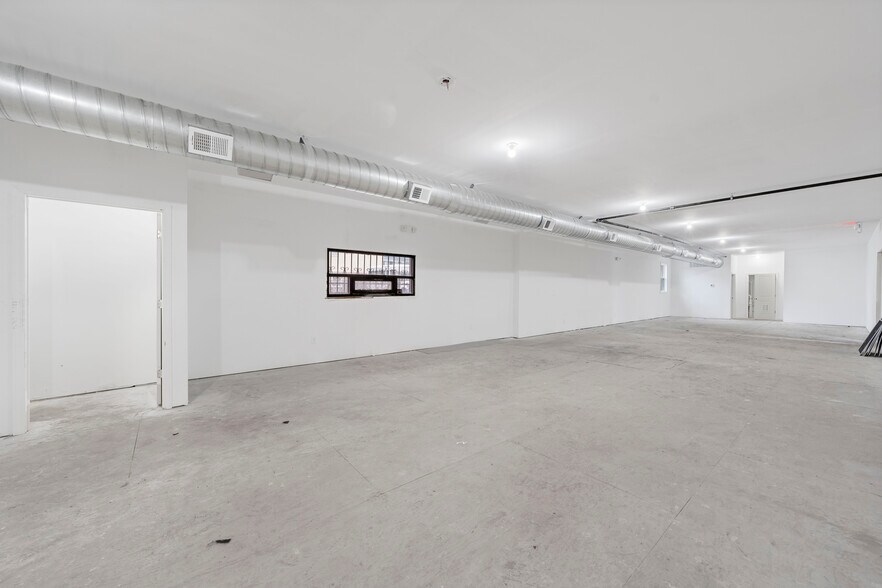 324 2nd St, Elizabeth, NJ à louer - Photo intérieure – Image 3 sur 7