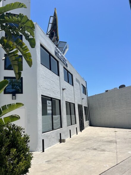1288 S La Brea Ave, Los Angeles, CA à louer - Photo de l’immeuble – Image 2 sur 6