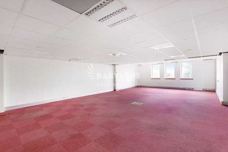 Local d’activités dans Malakoff à louer Photo intérieure– Image 1 sur 9