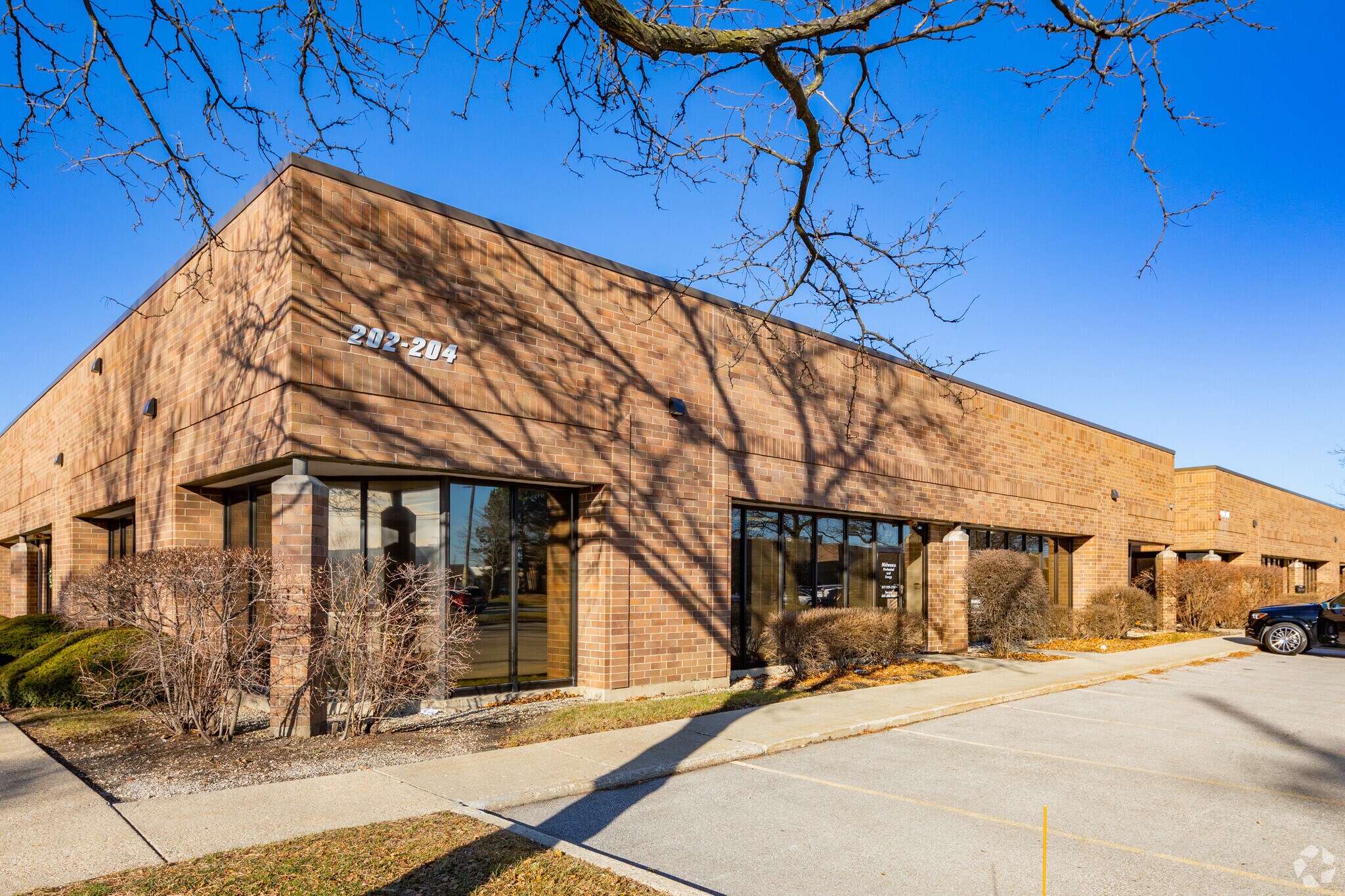 200 E Howard Ave, Des Plaines, IL à louer Photo de l’immeuble– Image 1 sur 9